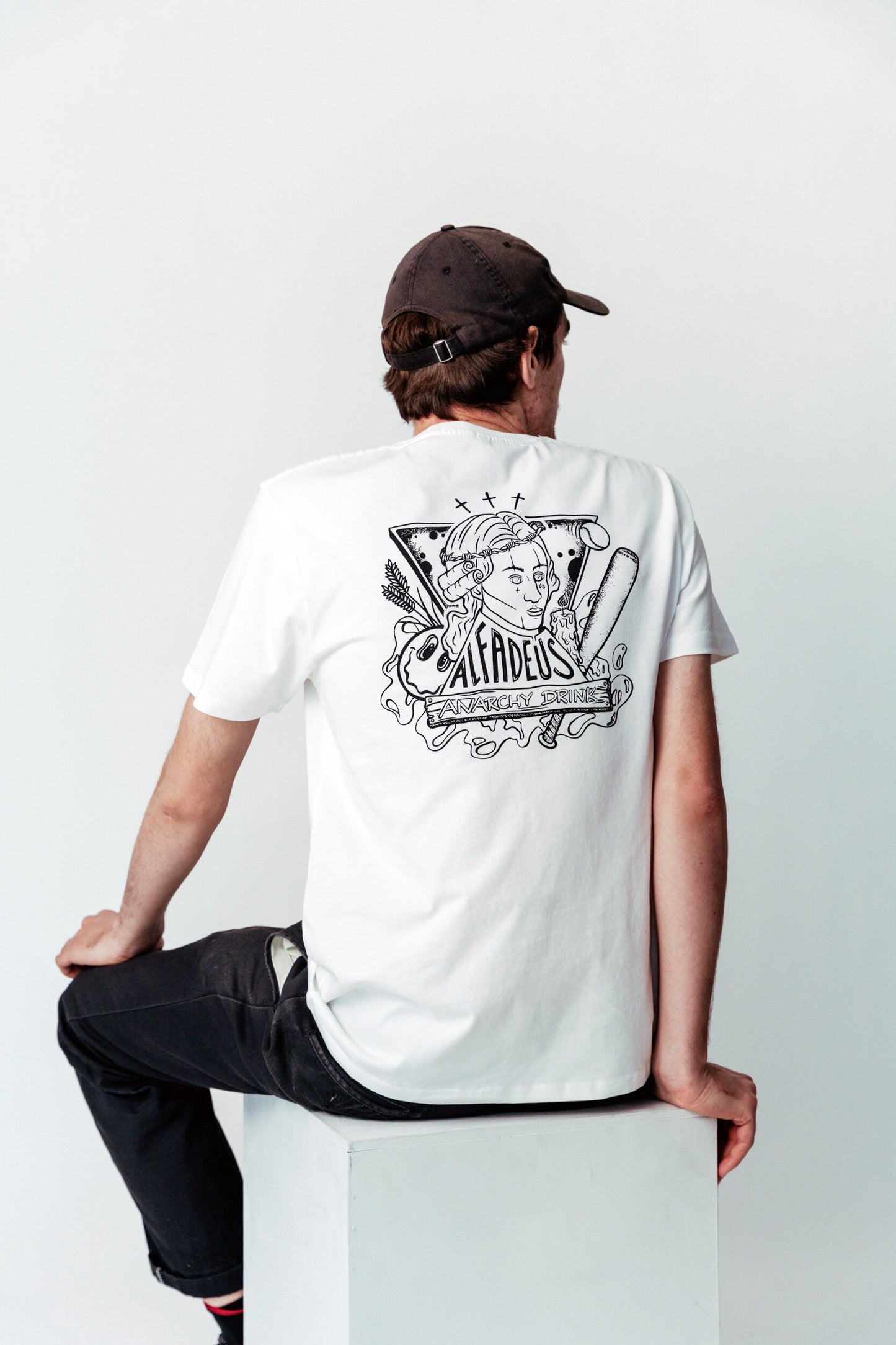 Alfadeus – T-Shirt